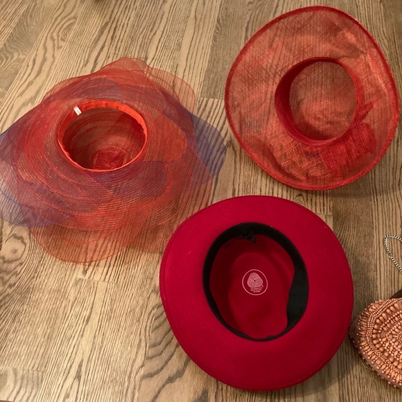 Bundle of 7 red hats all in perfect condition! - Picture 11 of 14